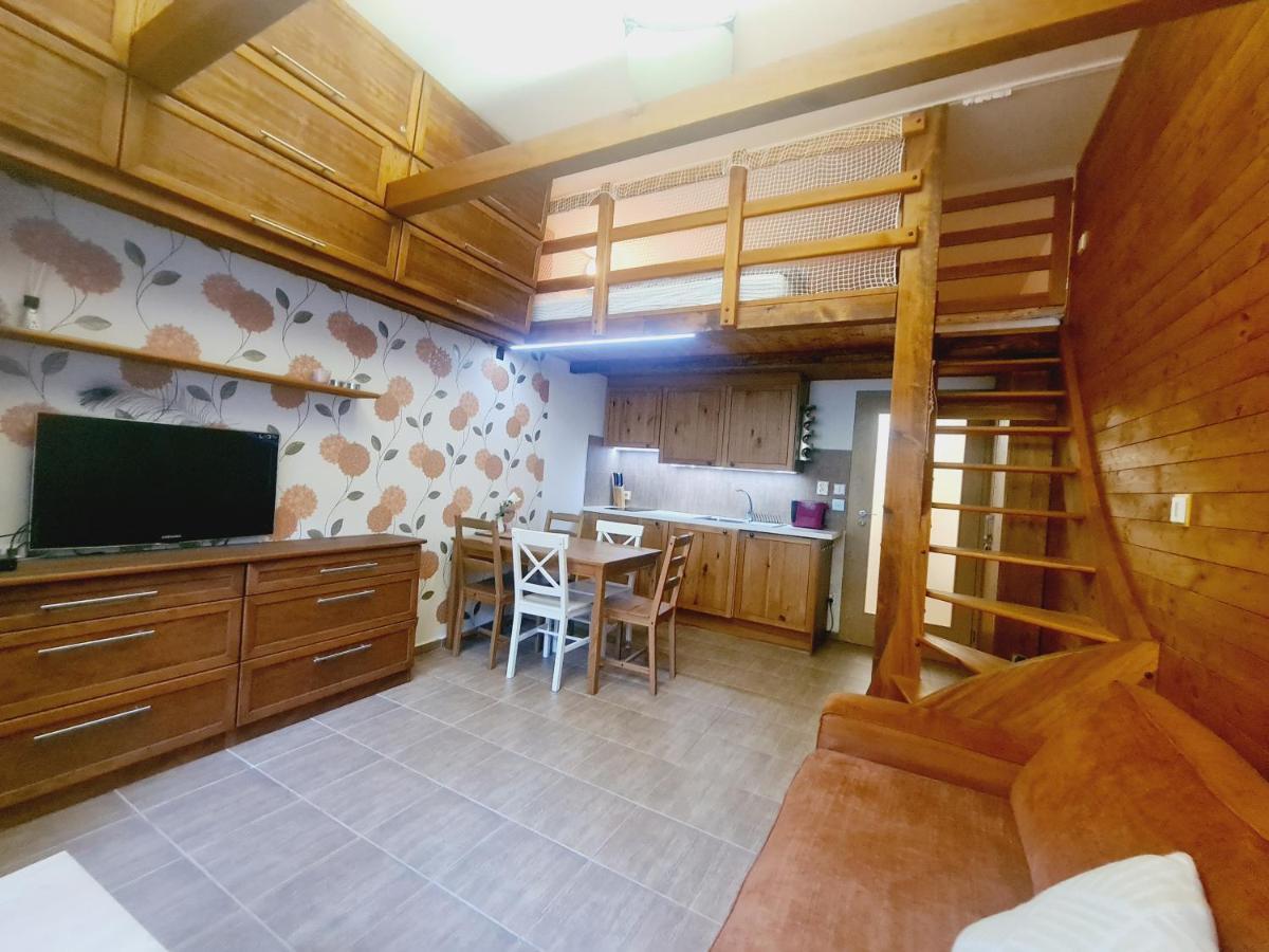 Апартаменты Cihlarka - Lisci Doupe 110 Пец-под-Снежкой Экстерьер фото